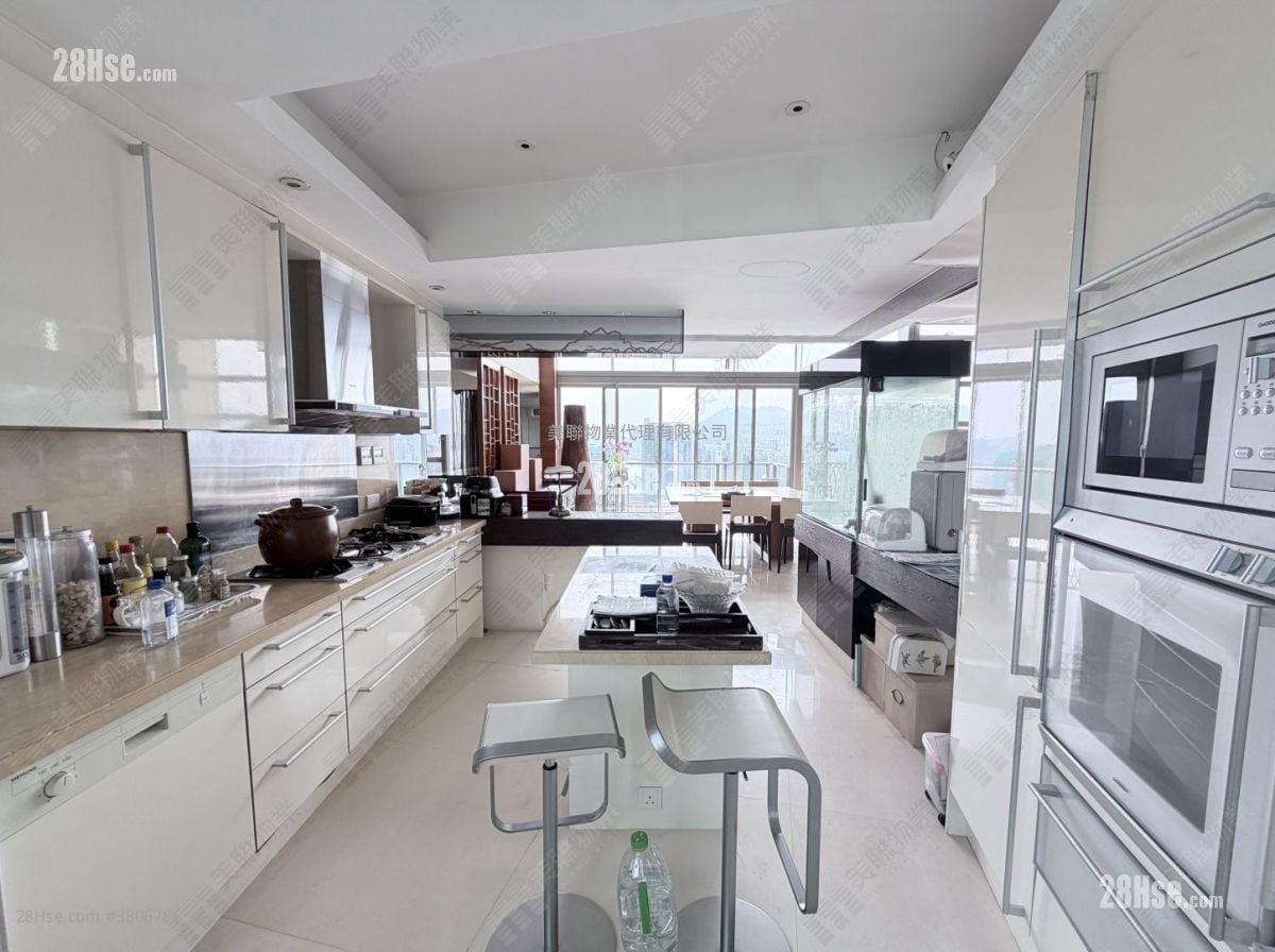 君颐峰 售盘 5+ 房 , 5+ 浴室 3,079 平方尺