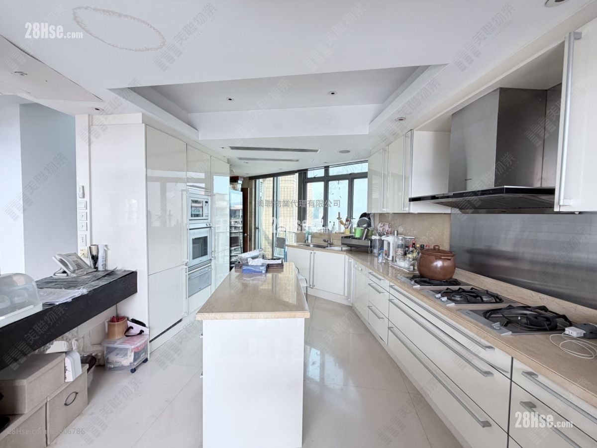 君颐峰 售盘 5+ 房 , 5+ 浴室 3,079 平方尺