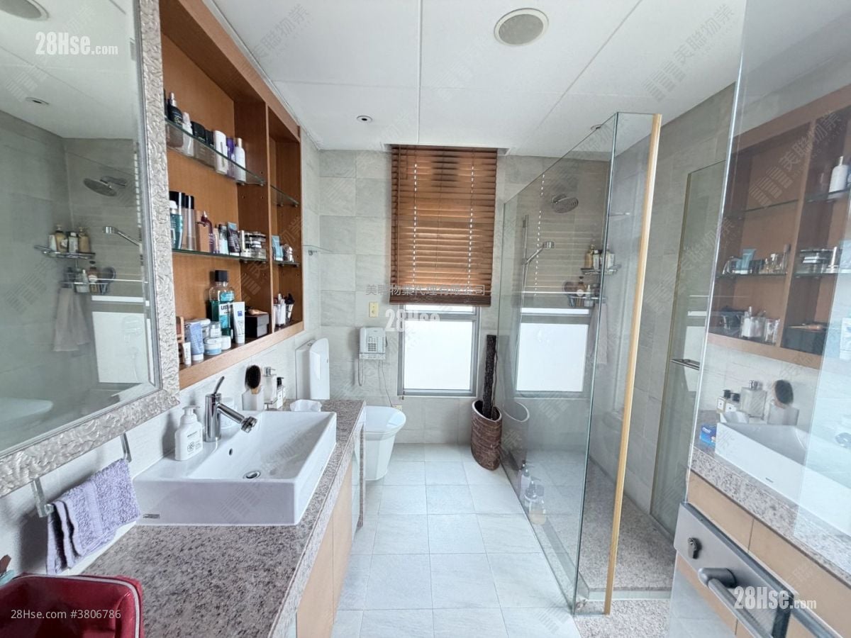 君颐峰 售盘 5+ 房 , 5+ 浴室 3,079 平方尺