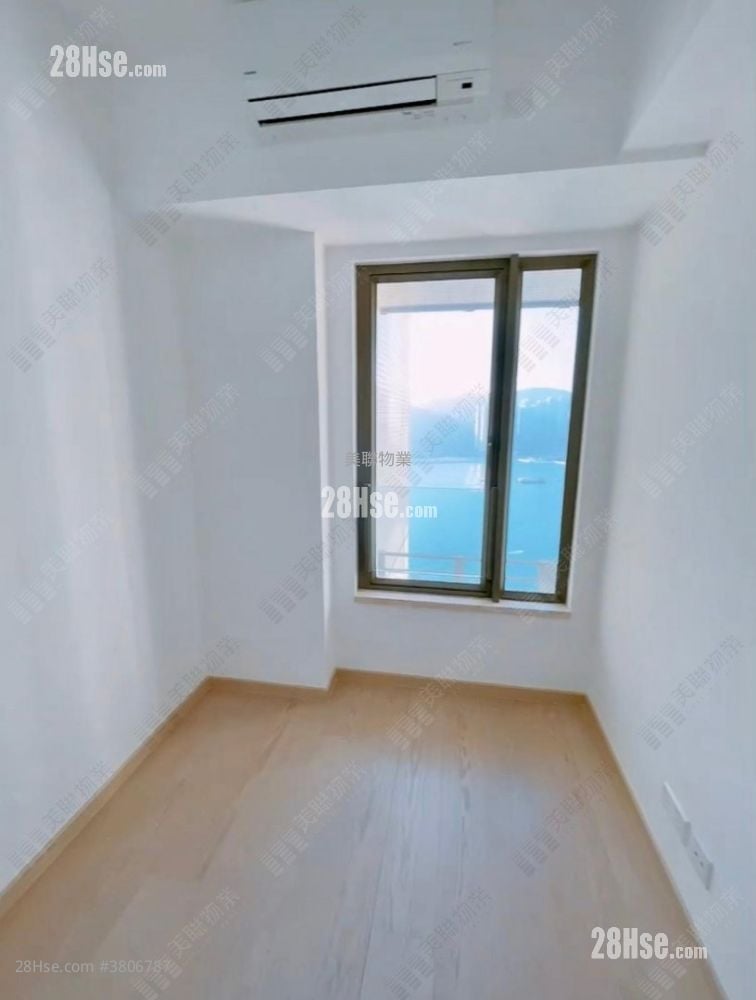 Sea To Sky Sell 2 Bedrooms , 1 Bathroom 481 ft²