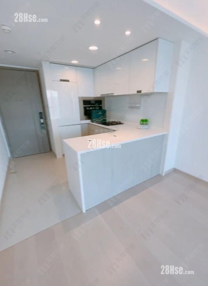 Sea To Sky Sell 2 Bedrooms , 1 Bathroom 481 ft²