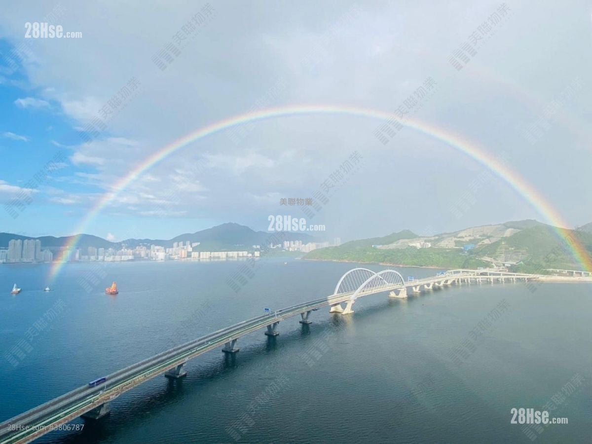 Sea To Sky Sell 2 Bedrooms , 1 Bathroom 481 ft²