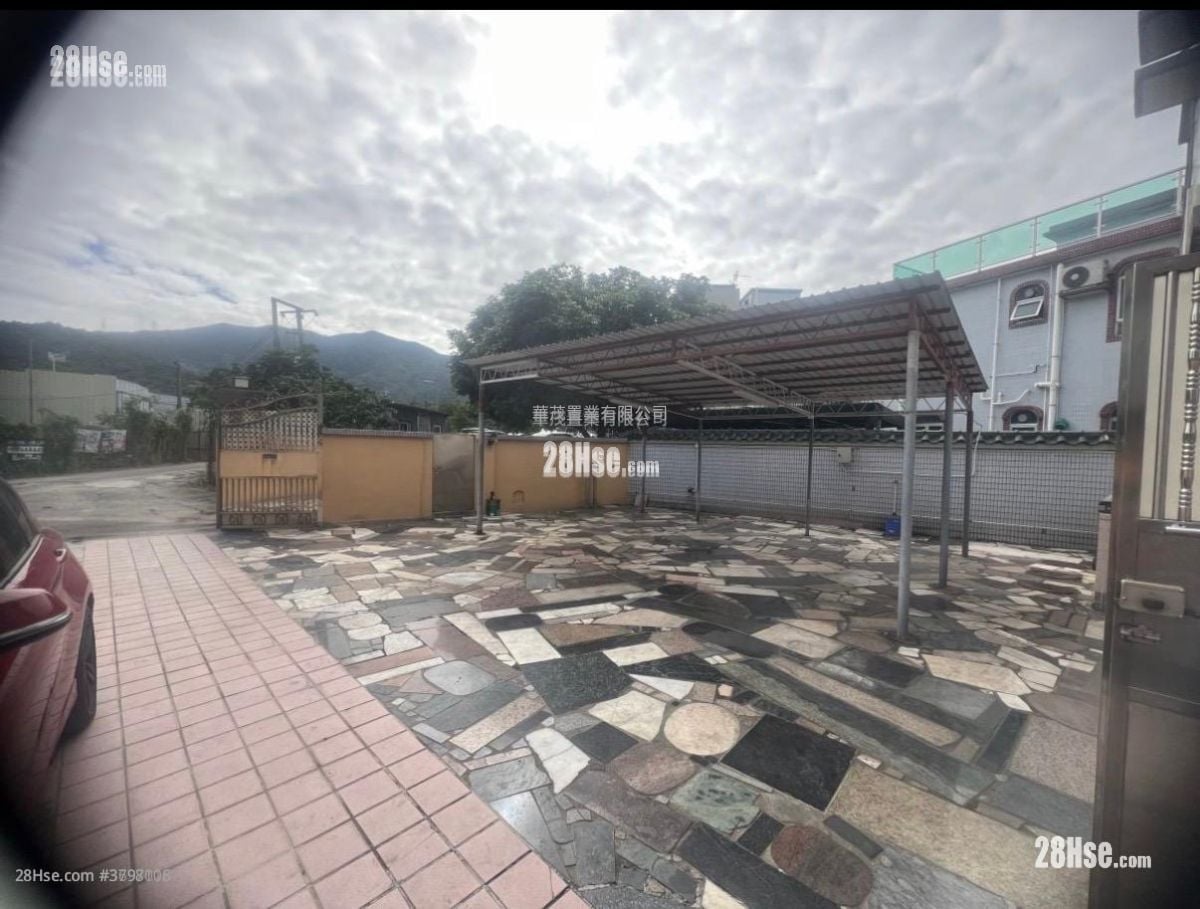 村屋 租盘 4 房 , 2 浴室 1,200 平方尺