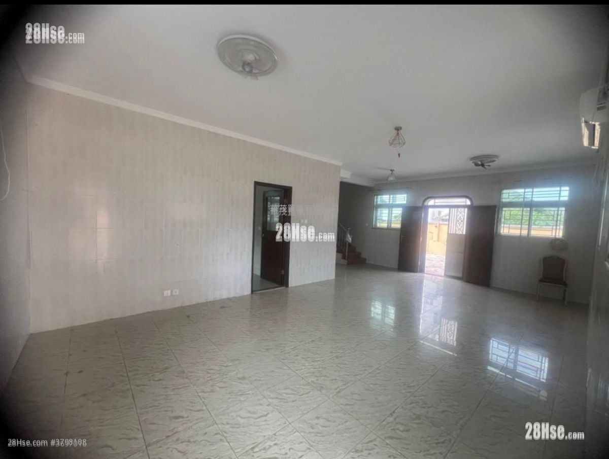 村屋 租盘 4 房 , 2 浴室 1,200 平方尺