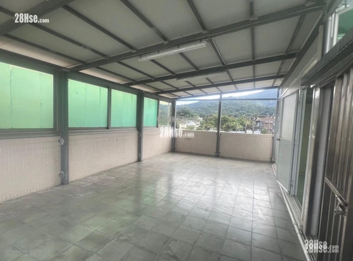 村屋 租盘 4 房 , 2 浴室 1,200 平方尺