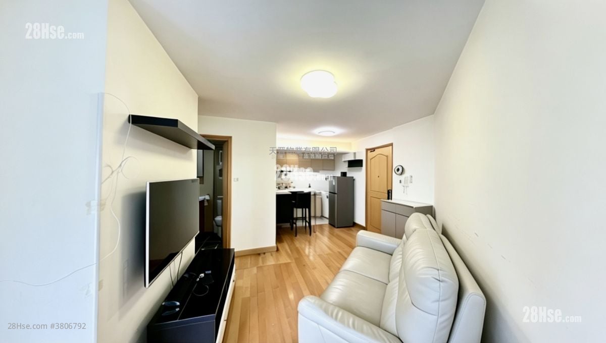 Whampoa Garden Sell 2 Bedrooms , 1 Bathroom 389 ft²