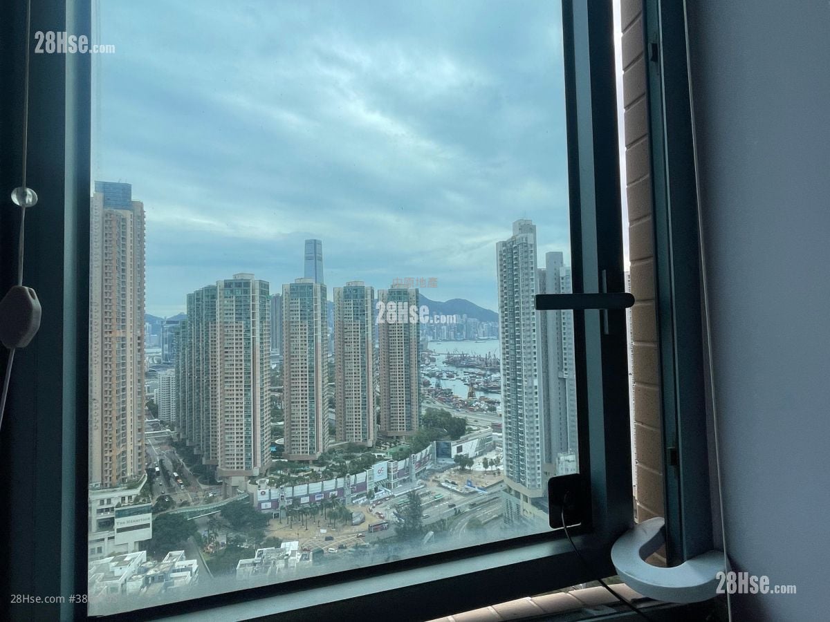 master room: Park Summit Sell 3 Bedrooms , 2 Bathrooms 654 ft²