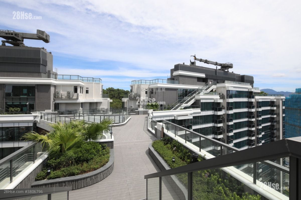 Le Pont Sell 2 Bedrooms , 1 Bathroom 470 ft²