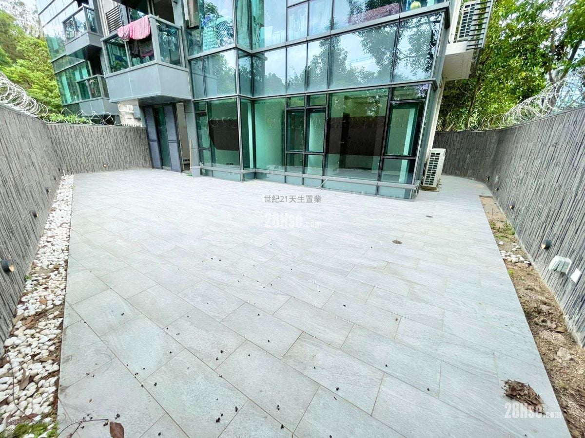 Le Pont Sell 3 Bedrooms , 2 Bathrooms 737 ft²