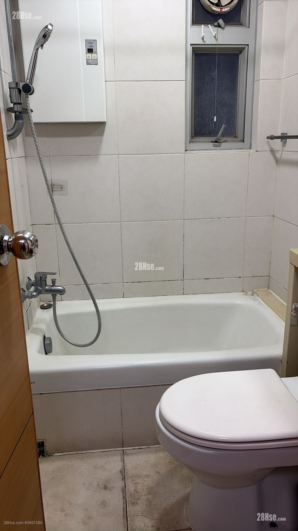 Metro Harbour View Rental 2 Bedrooms , 1 Bathroom 347 ft²