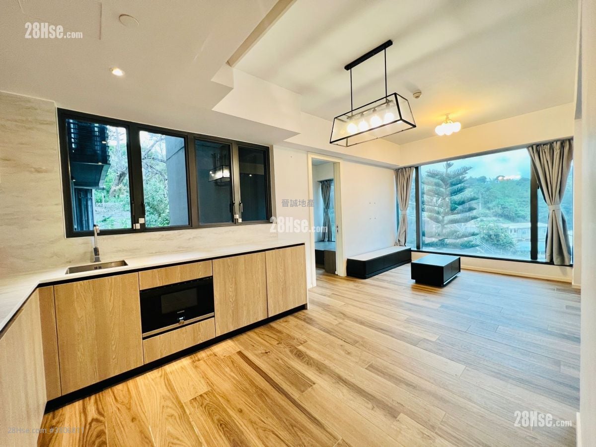 The Carmel Rental 562 ft²