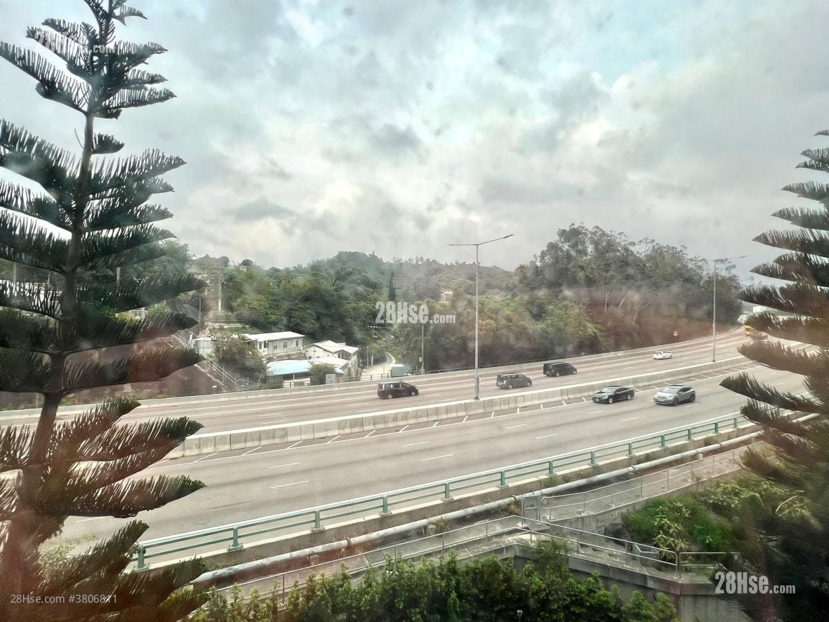 The Carmel Rental 562 ft²