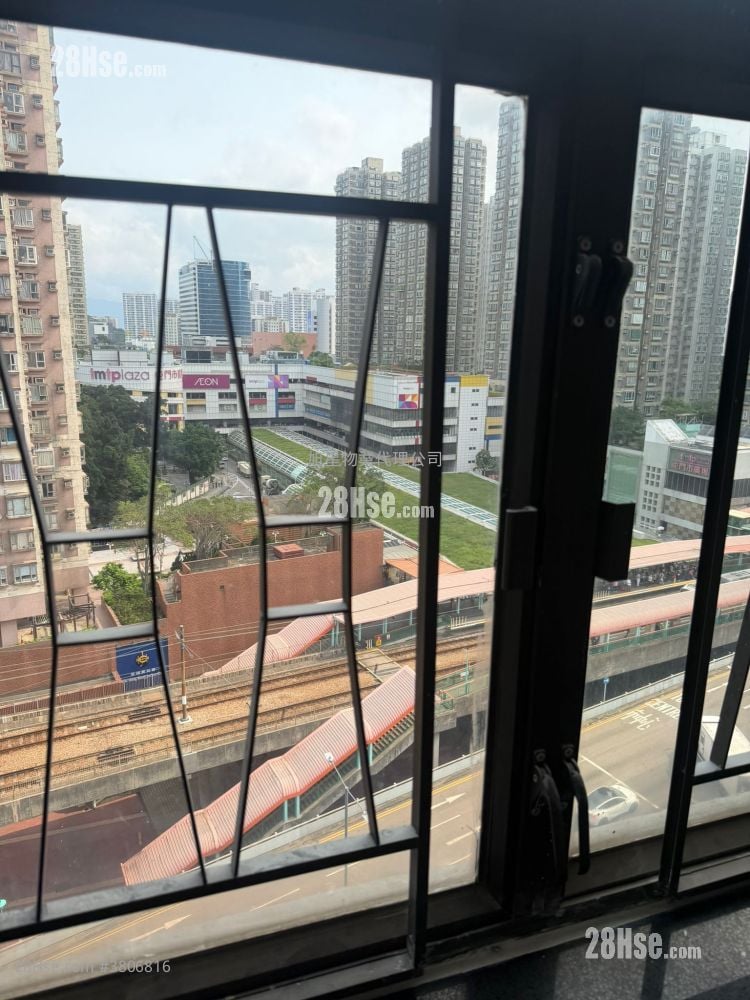 Sun Court Rental 2 Bedrooms , 1 Bathroom 258 ft²