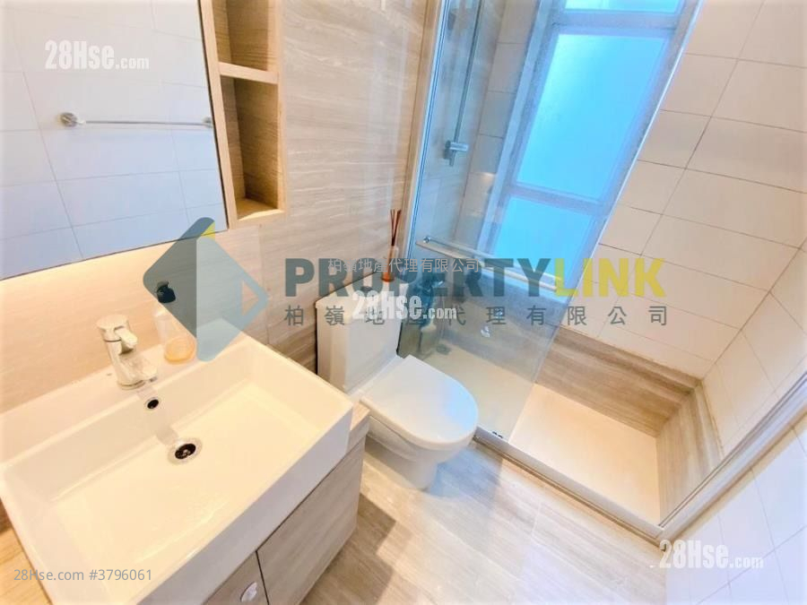 Island Crest Sell 3 Bedrooms , 2 Bathrooms 879 ft²