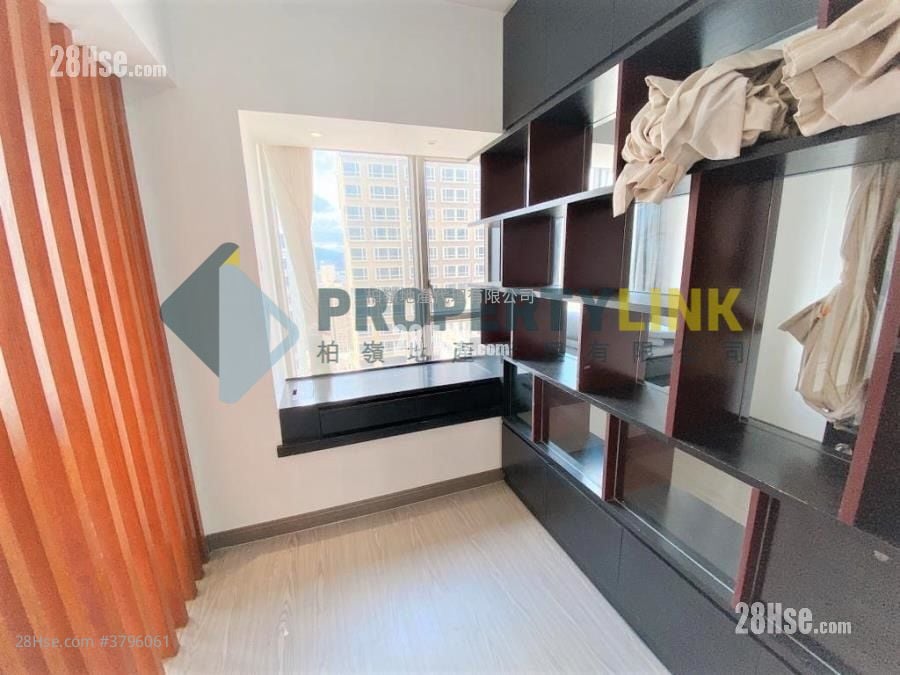 Island Crest Sell 3 Bedrooms , 2 Bathrooms 879 ft²