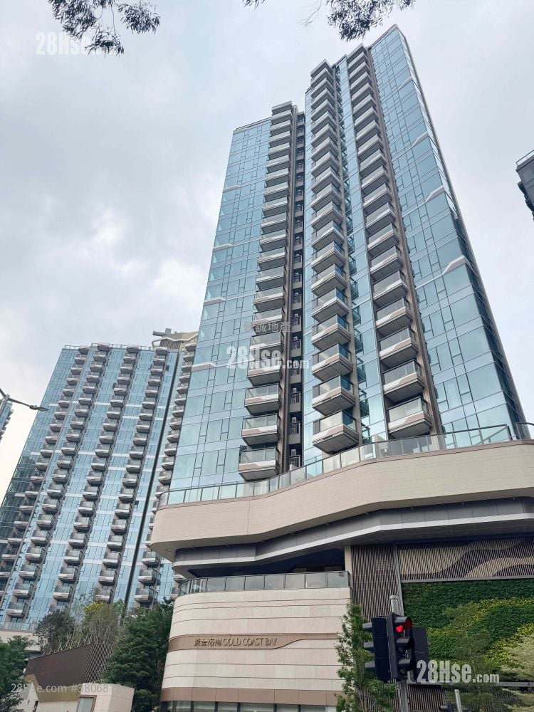 Gold Coast Bay Sell 2 Bedrooms , 1 Bathroom 417 ft²