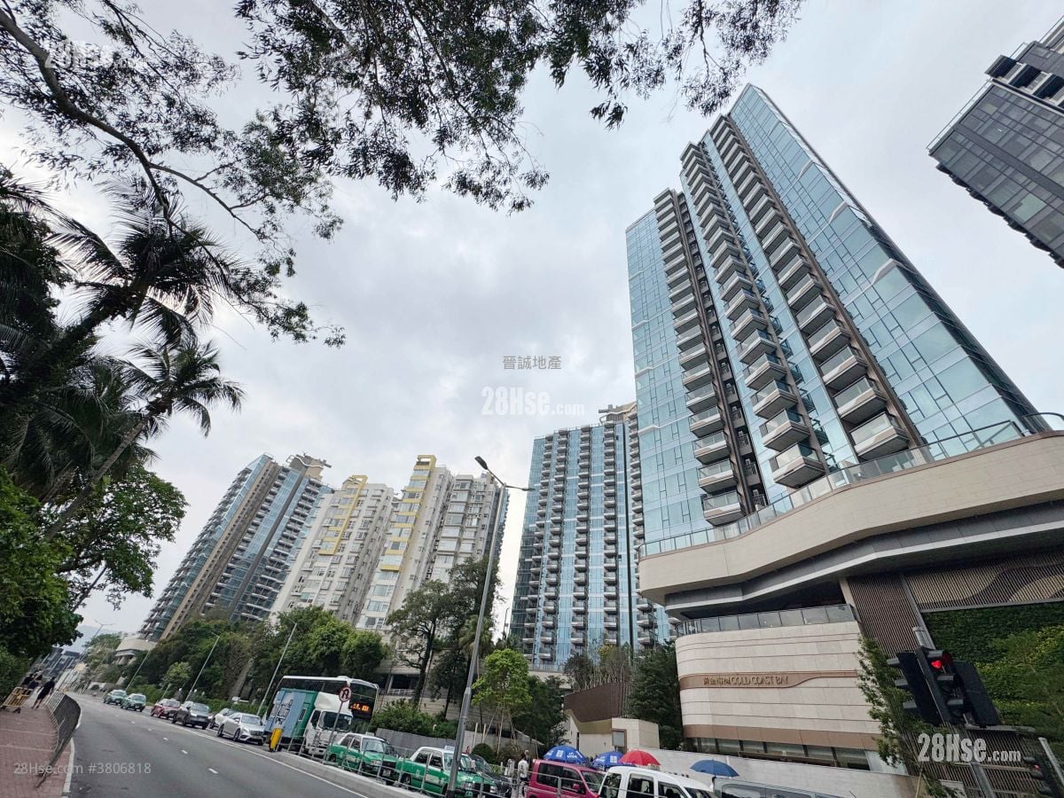 Gold Coast Bay Sell 2 Bedrooms , 1 Bathroom 417 ft²