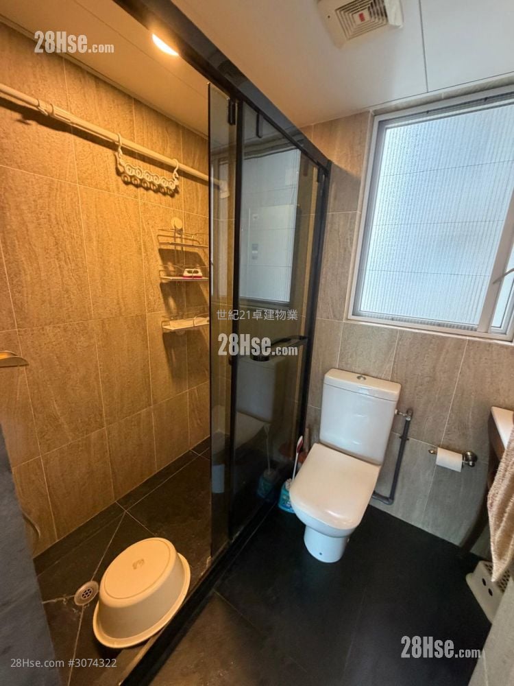 The Harbourside Sell 2 Bedrooms , 2 Bathrooms 750 ft²