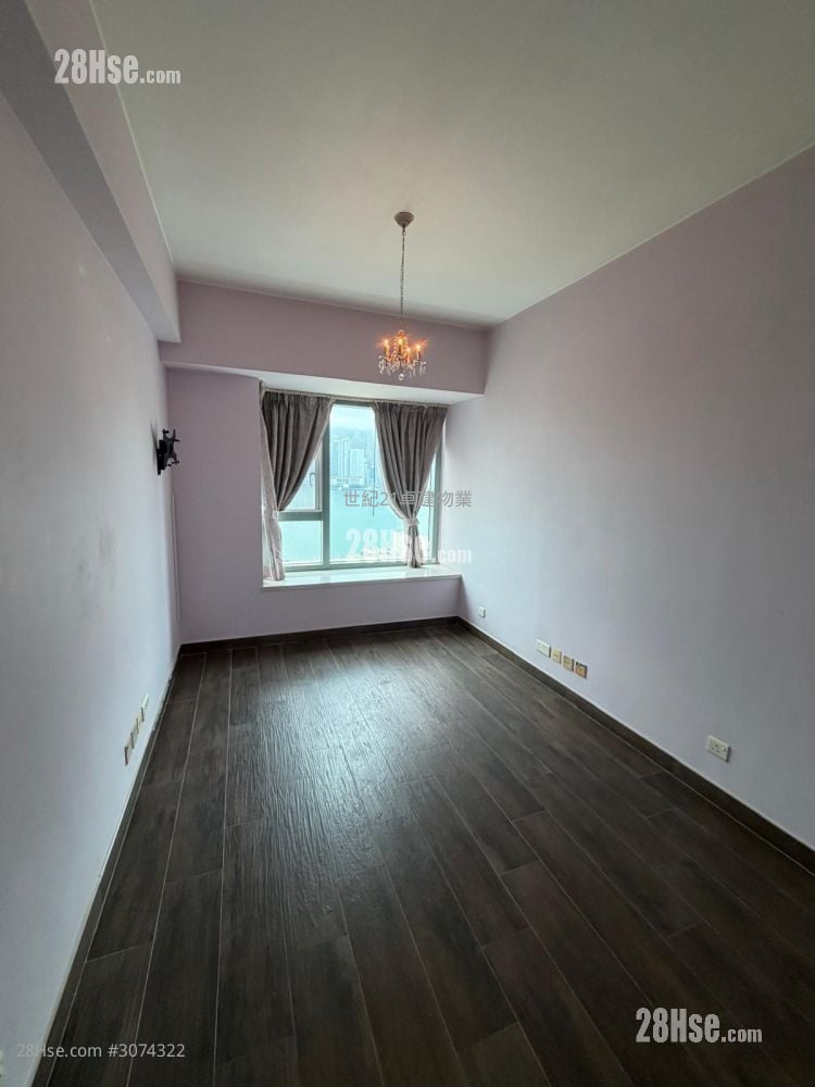 The Harbourside Sell 2 Bedrooms , 2 Bathrooms 750 ft²