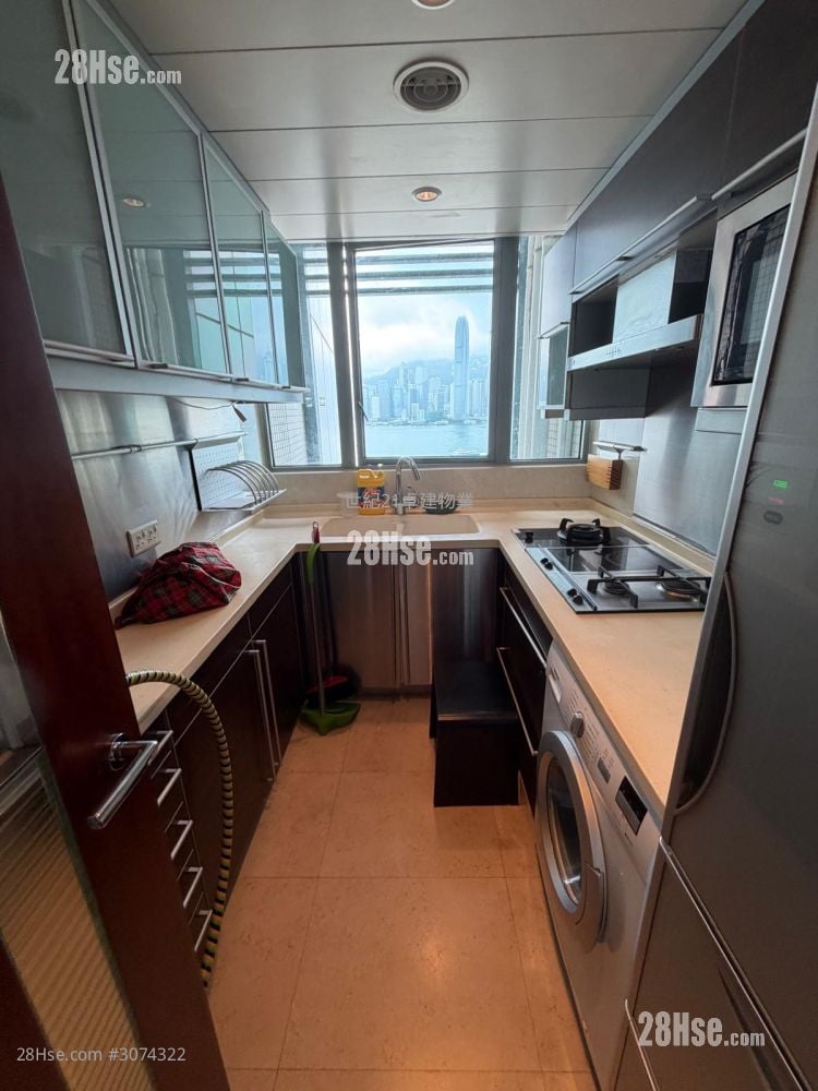 The Harbourside Sell 2 Bedrooms , 2 Bathrooms 750 ft²