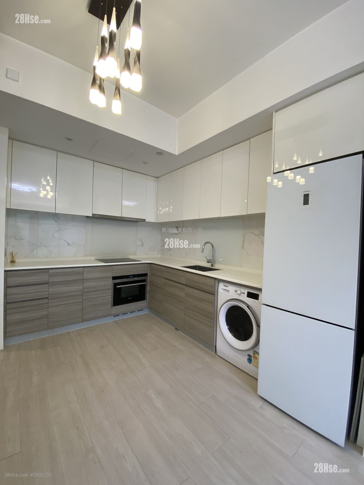 Dragons Range Sell 2 Bedrooms , 1 Bathroom 654 ft²