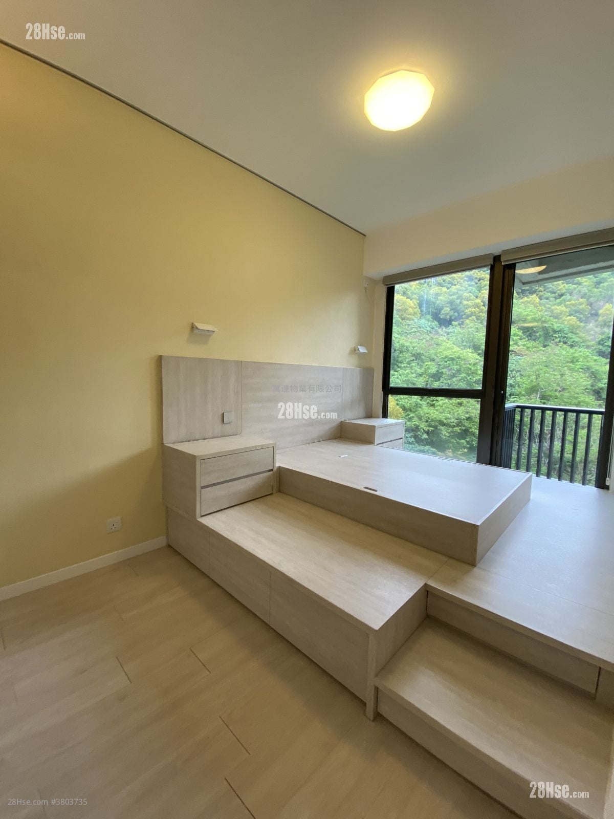 Dragons Range Sell 2 Bedrooms , 1 Bathroom 654 ft²