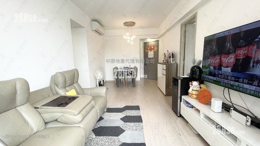 Sea To Sky Sell 3 Bedrooms , 2 Bathrooms 745 ft²