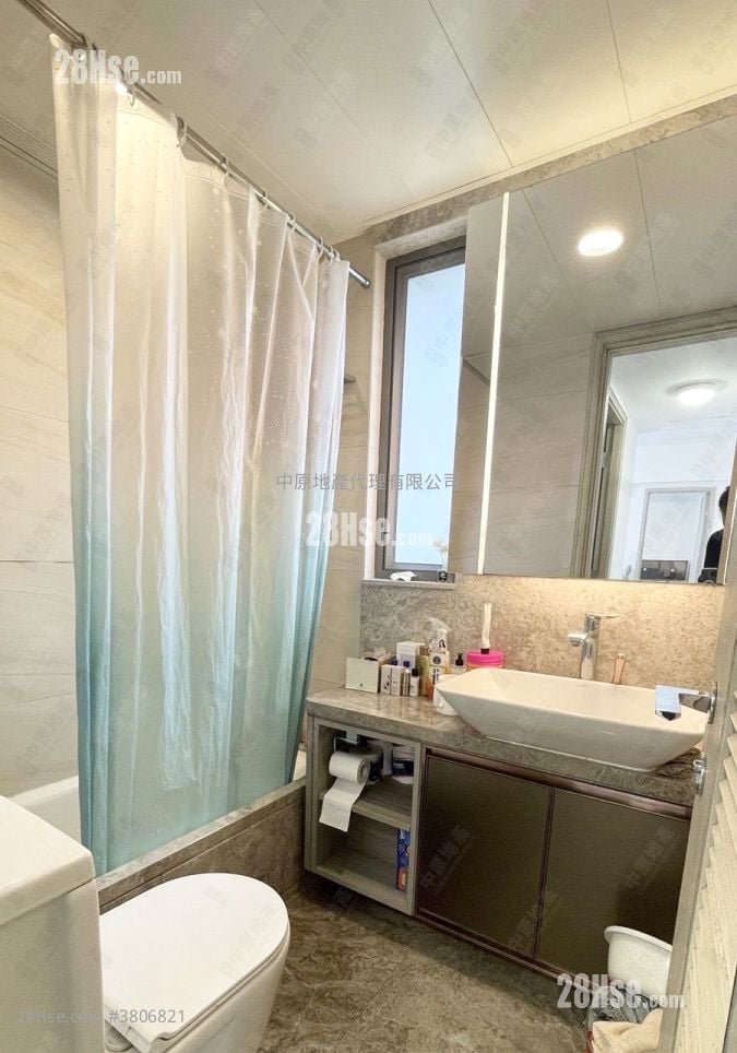 Sea To Sky Sell 3 Bedrooms , 2 Bathrooms 745 ft²