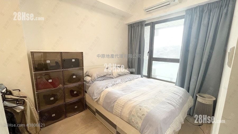 Sea To Sky Sell 3 Bedrooms , 2 Bathrooms 745 ft²