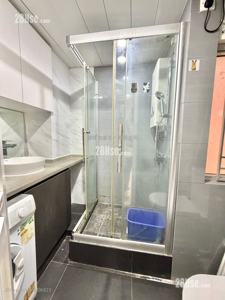 鸿威大厦 售盘 2 房 , 1 浴室 306 平方尺