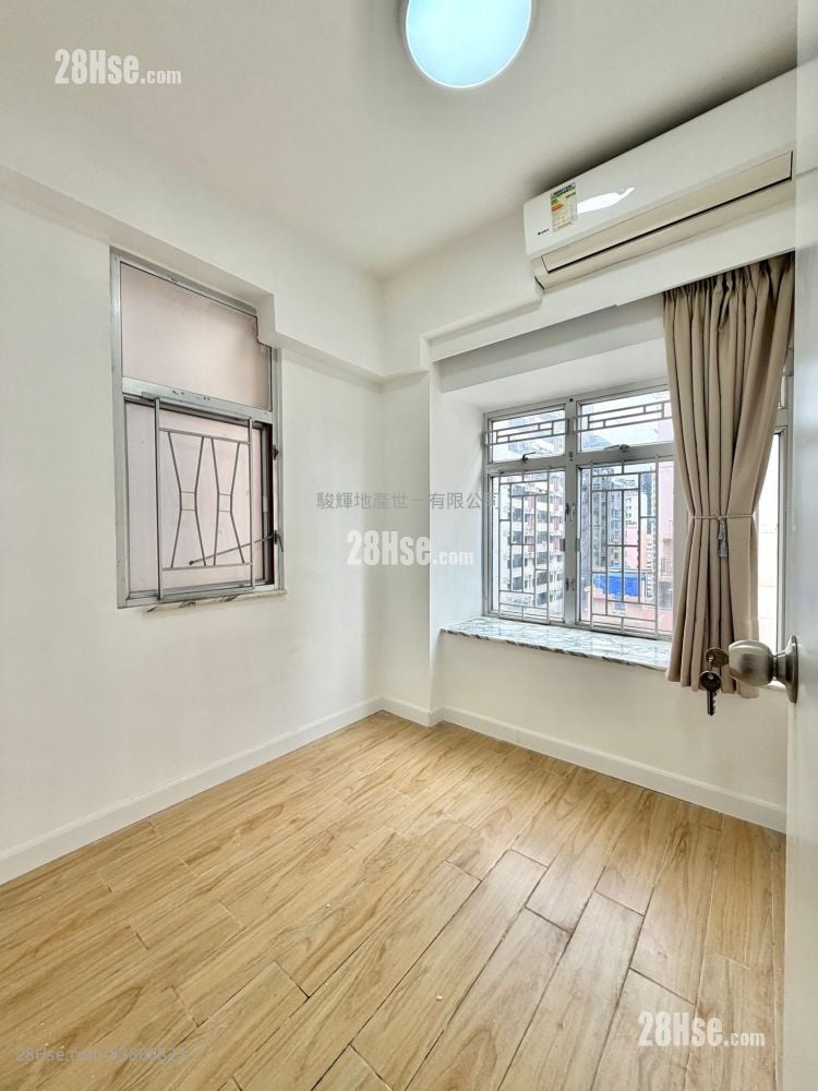 鸿威大厦 售盘 2 房 , 1 浴室 306 平方尺