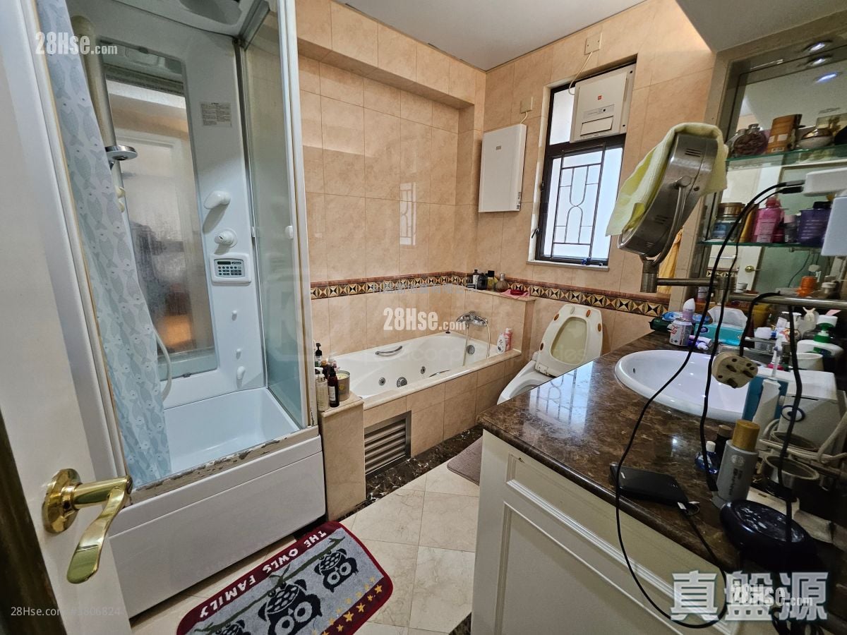 Gallant Court Sell 4 Bedrooms 1,722 ft²