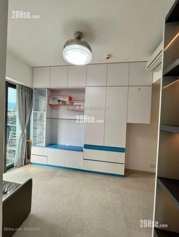 Downtown 38 Sell 2 Bedrooms , 1 Bathroom 385 ft²