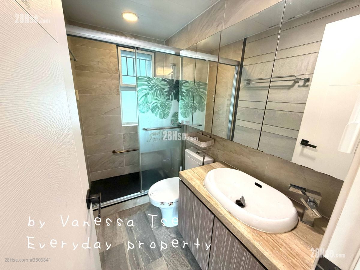 西沙路村屋 售盘 4 房 , 2 浴室 700 平方尺