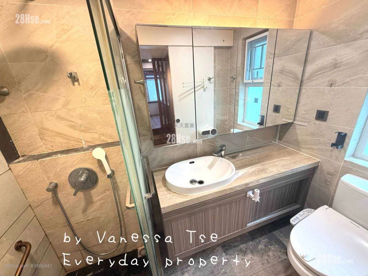 西沙路村屋 售盘 4 房 , 2 浴室 700 平方尺