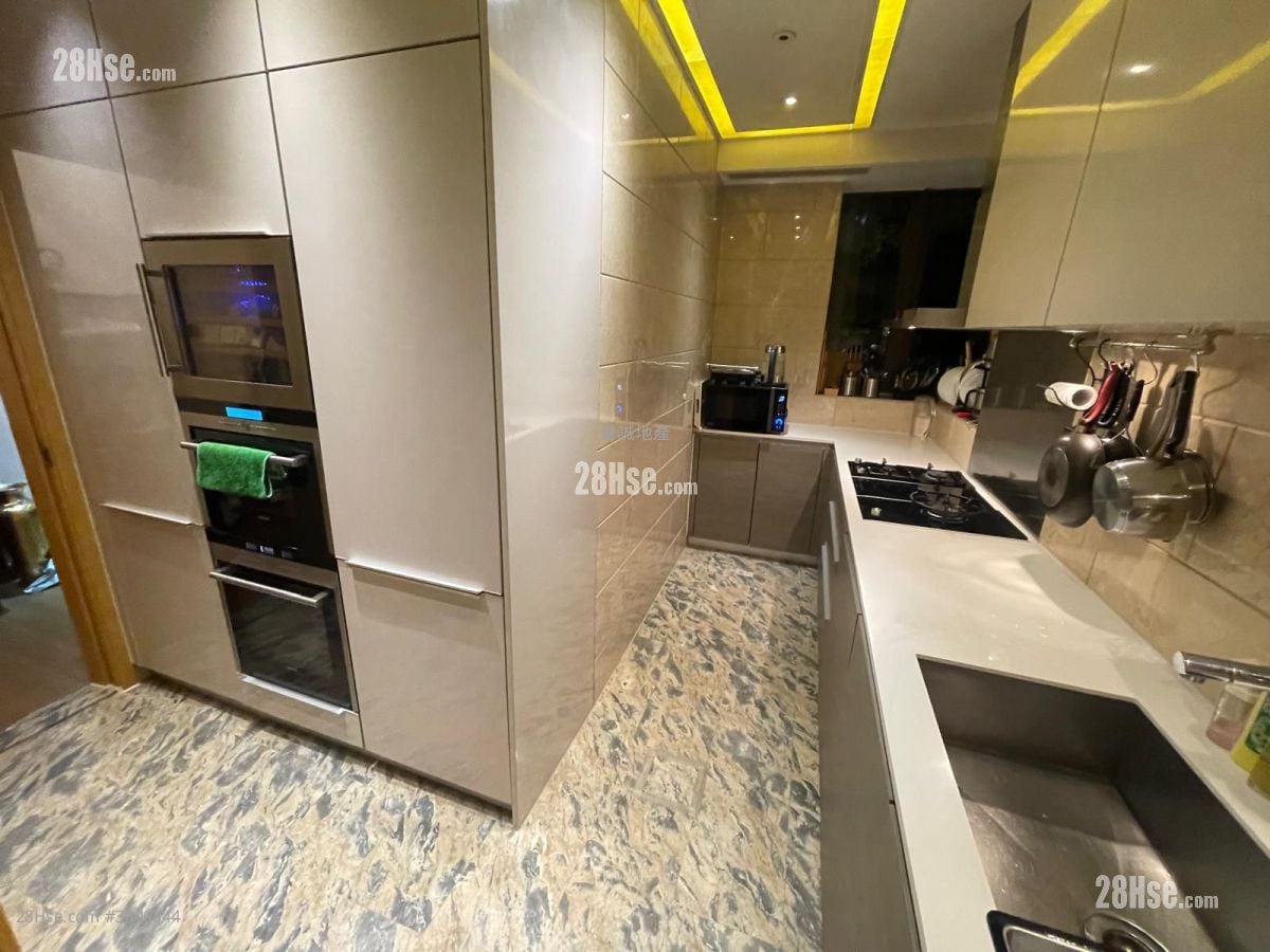 琨崙 租盤 2,389 平方呎