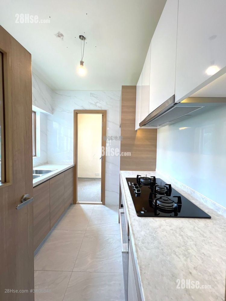 香港黄金海岸 租盘 4 房 , 3 浴室 854 平方尺