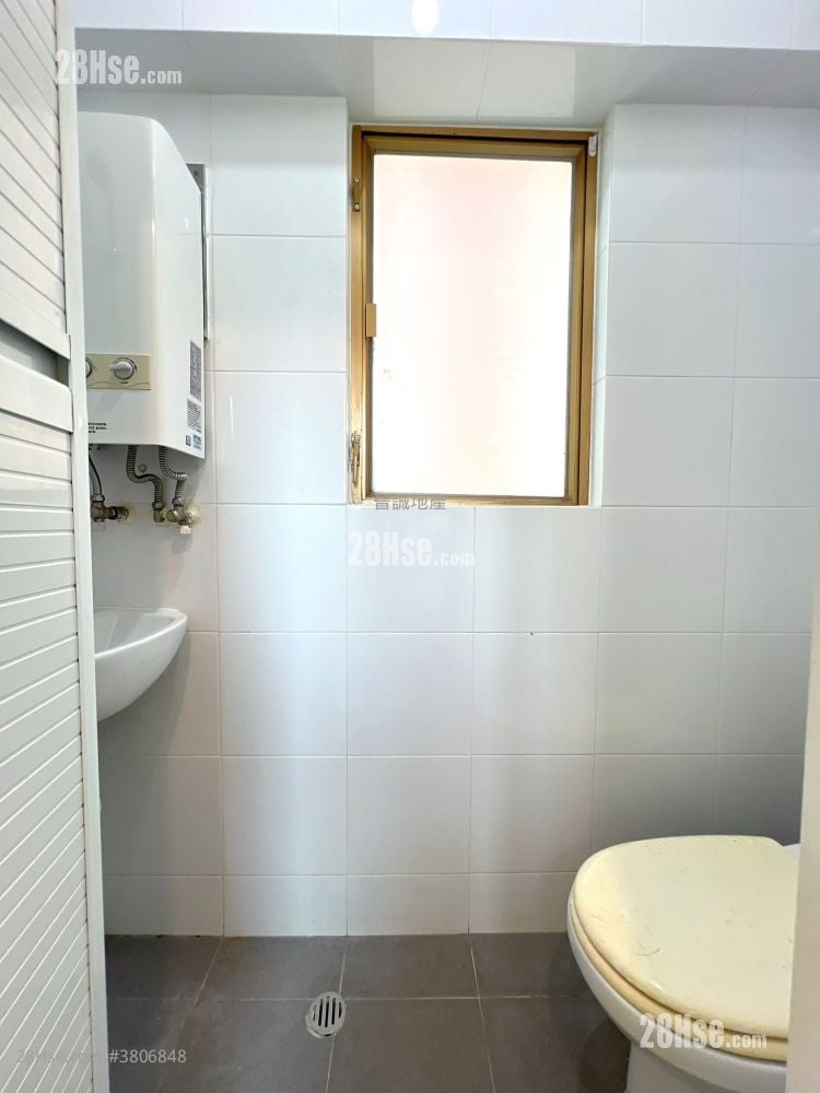 香港黄金海岸 租盘 4 房 , 3 浴室 854 平方尺