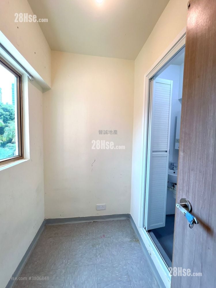 香港黄金海岸 租盘 4 房 , 3 浴室 854 平方尺