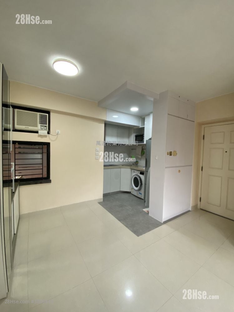 Sunshine City Sell 3 Bedrooms , 2 Bathrooms 551 ft²