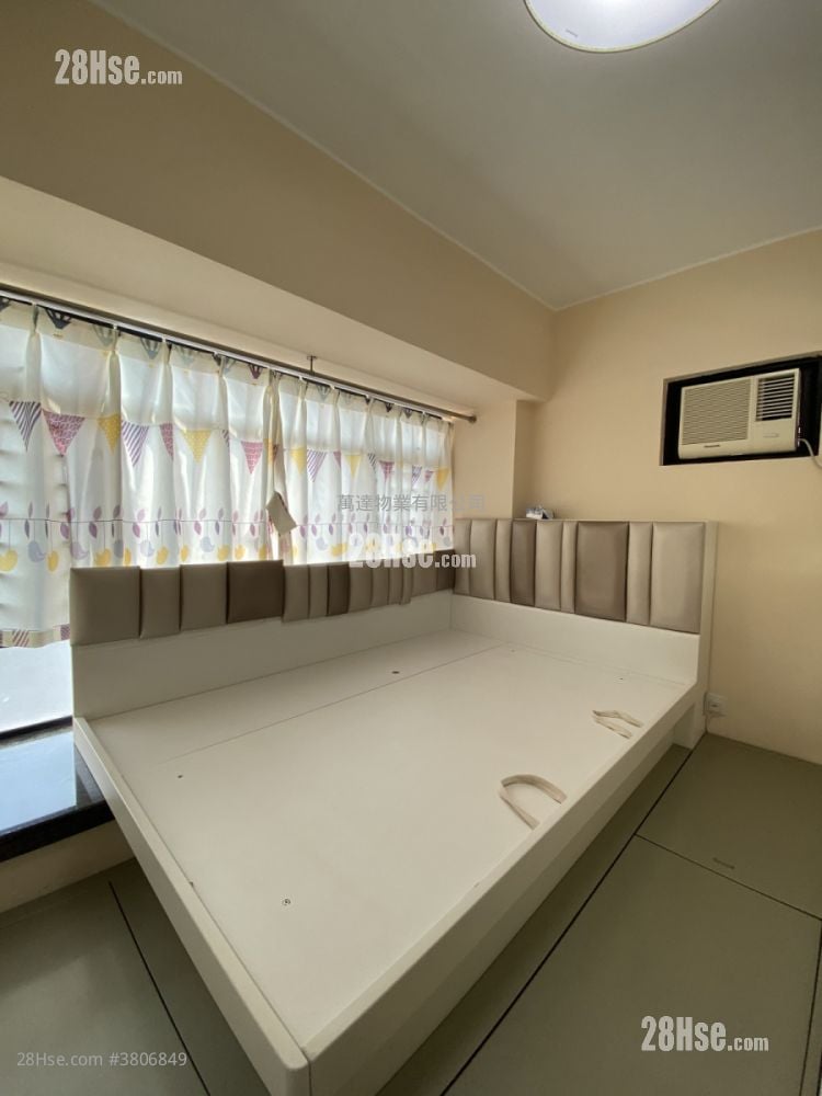Sunshine City Sell 3 Bedrooms , 2 Bathrooms 551 ft²
