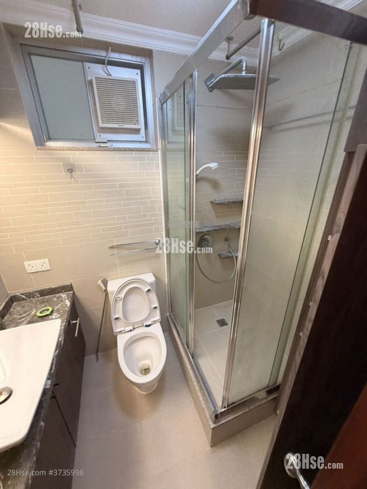 太古城 租盘 3 房 , 2 浴室 748 平方尺