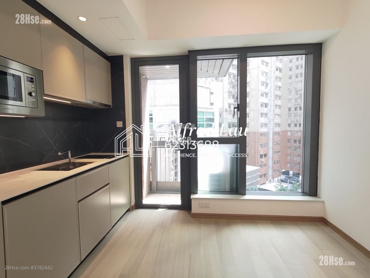 Uptify Sell Studio , 1 Bathroom 172 ft²