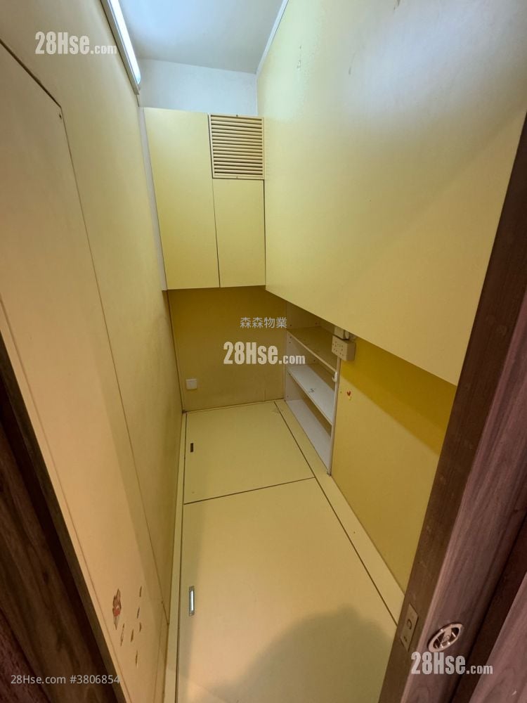 汇豪峰 租盘 4 房 , 2 浴室 1,029 平方尺