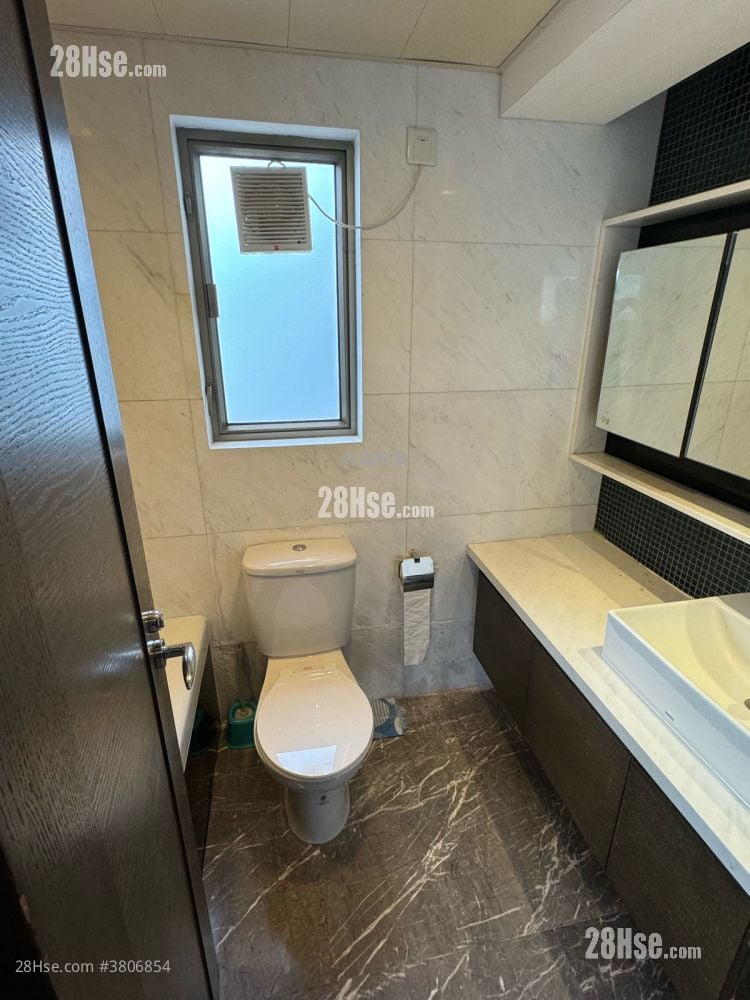 汇豪峰 租盘 4 房 , 2 浴室 1,029 平方尺