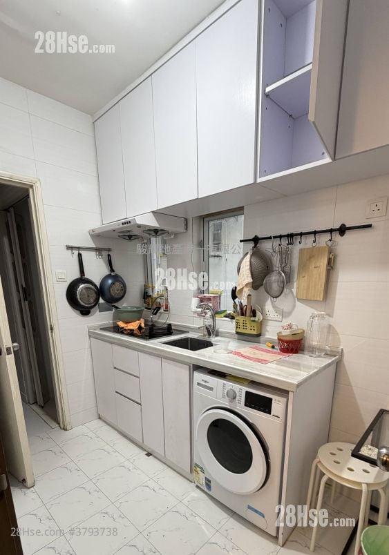 Wing Lee Building Rental 3 Bedrooms , 2 Bathrooms 757 ft²