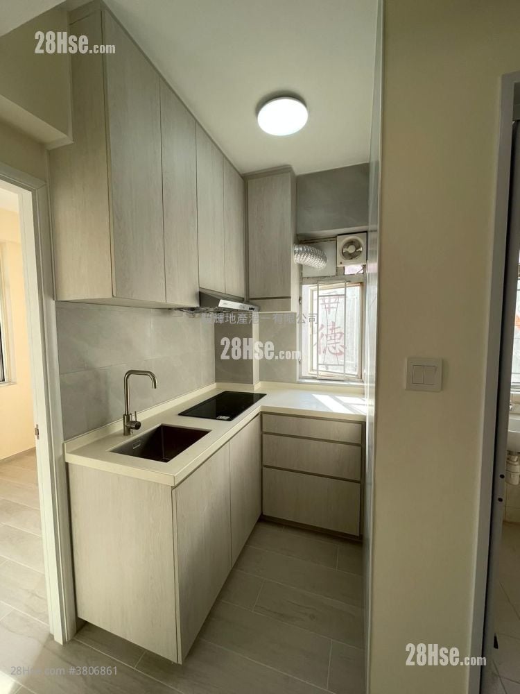 Kam Tong Building Rental 1 Bedroom , 1 Bathroom 330 ft²