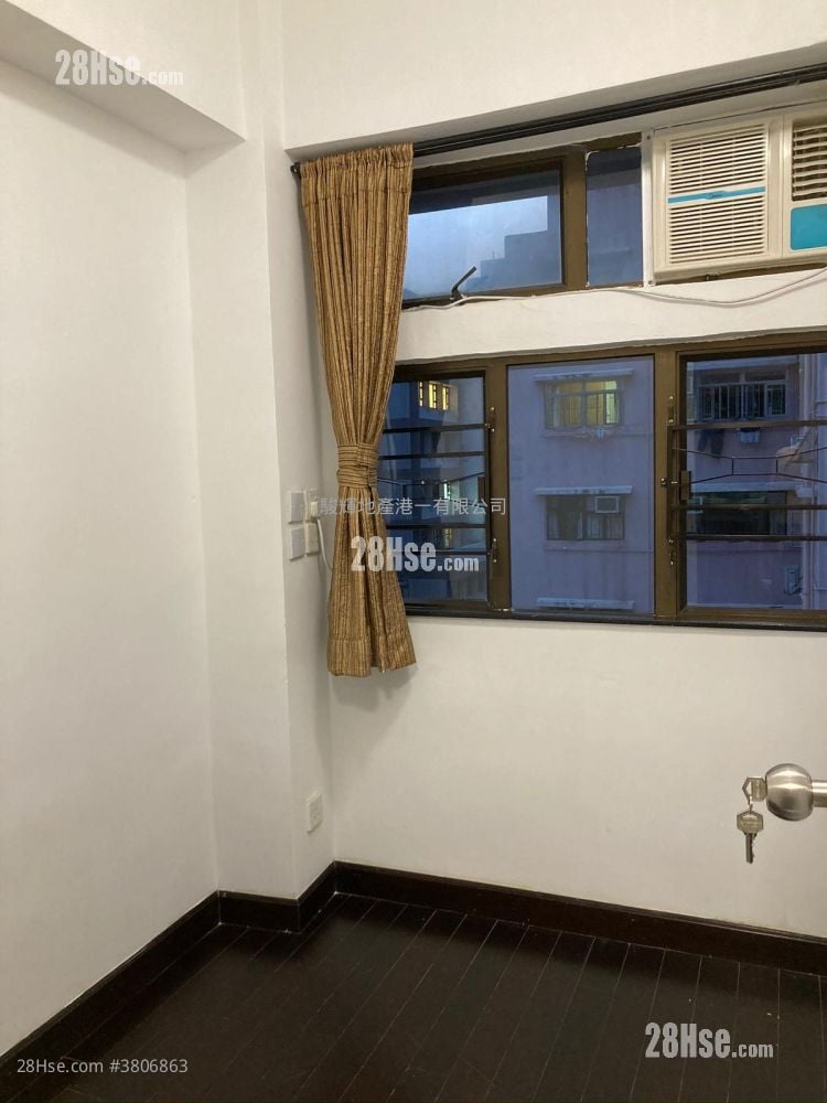 Quality Tower Rental 2 Bedrooms , 1 Bathroom 280 ft²