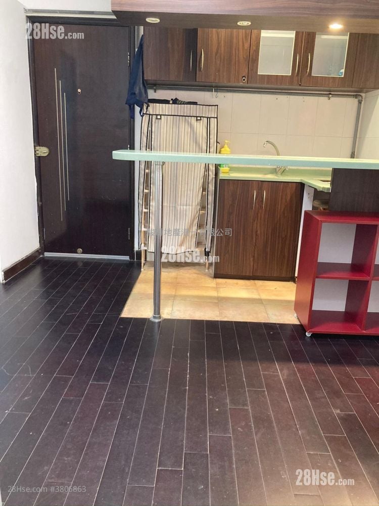 Quality Tower Rental 2 Bedrooms , 1 Bathroom 280 ft²