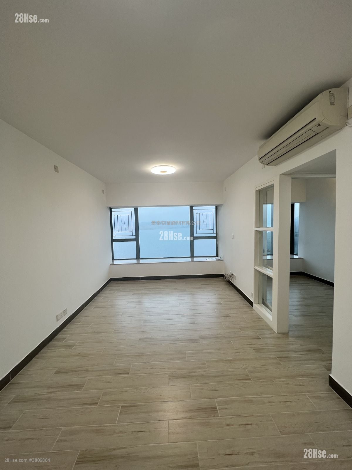 Island Resort Sell 3 Bedrooms , 2 Bathrooms 733 ft²